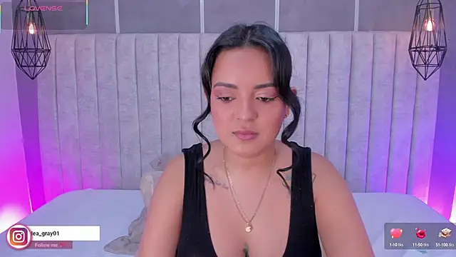 lea gray online show from October 11, 2025, 6:53 pm