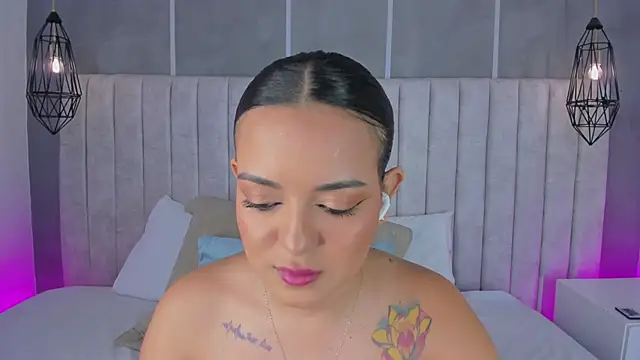 lea gray online show from March 12, 2026, 6:56 pm