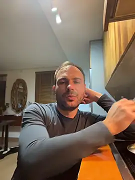 Adventurehotman online show from April 10, 2026, 10:28 pm