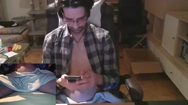 Snapshot of Drmoriarty07 chatting on February 14, 2025, 6:08 pm Drmoriarty07 online show from February 14, 2025, 6:08 pm