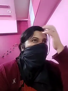 Snapshot of RESHMA_21 chatting on February 14, 2026, 7:47 pm RESHMA 21 online show from February 14, 2026, 7:47 pm