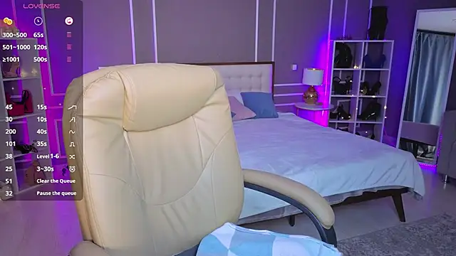  MIURA  online show from March 21, 2026, 12:23 am