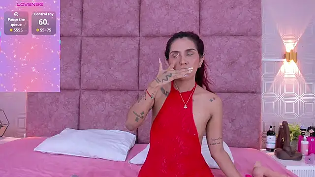 LiaVelez online show from February 28, 2026, 1:44 pm