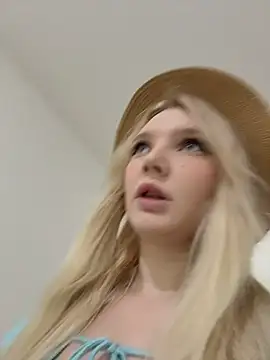 AmmyHot online show from March 21, 2026, 2:57 am