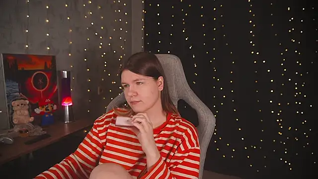 cuteamberlyyy online show from December 22, 2025, 4:56 am