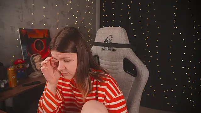 Snapshot of cuteamberlyyy chatting on February 3, 2026, 5:27 am cuteamberlyyy online show from February 3, 2026, 5:27 am