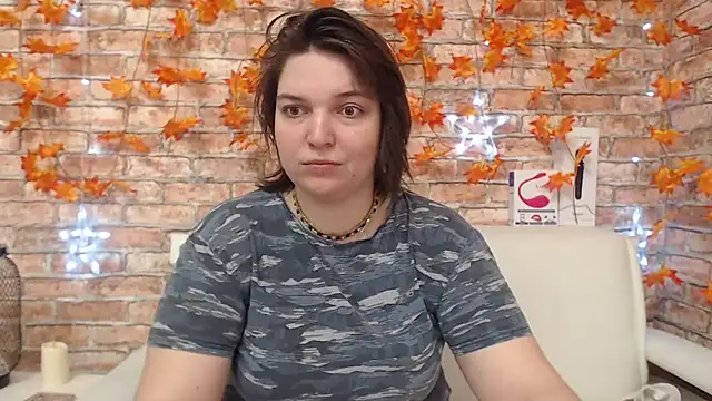 Amelia Kiss  online show from November 18, 2025, 12:48 am