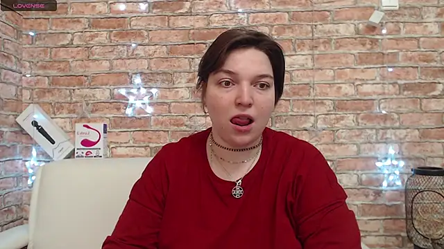 Amelia Kiss  online show from March 4, 2026, 12:51 am