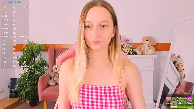 Snapshot of _Ri_na_ chatting on November 25, 2025, 6:25 am Ri na online show from November 25, 2025, 6:25 am