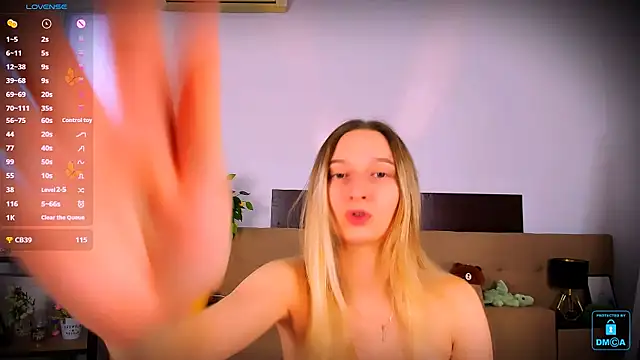 Snapshot of _Ri_na_ chatting on October 29, 2025, 6:23 am Ri na online show from October 29, 2025, 6:23 am