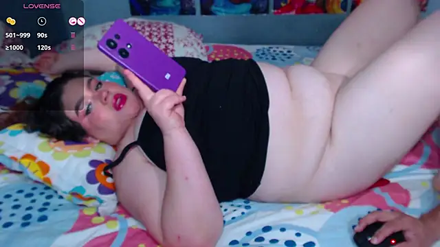 Snapshot of javiandkaty_ chatting on March 12, 2026, 10:25 pm javiandkaty online show from March 12, 2026, 10:25 pm