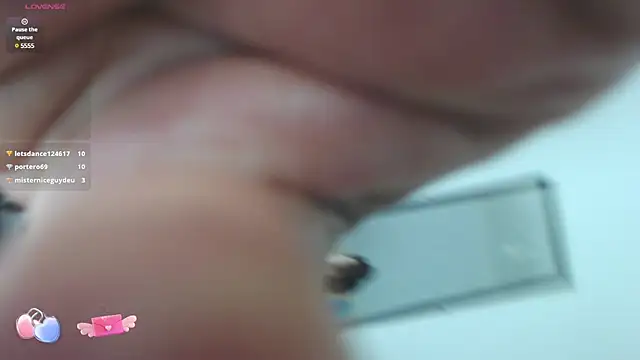 yosselin23 online show from February 19, 2025, 11:57 pm