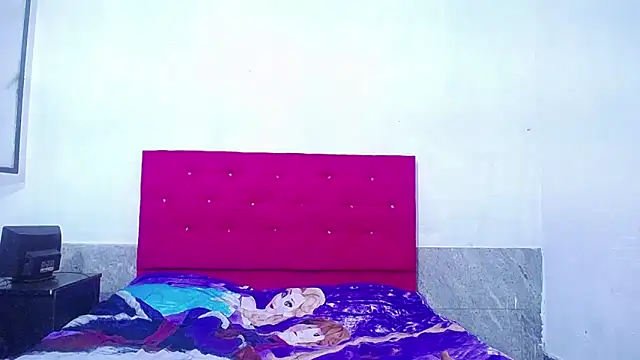 candy dustano691 online show from March 26, 2026, 11:02 pm