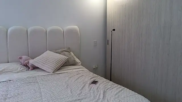 Celeste Tailor  online show from March 4, 2026, 8:27 pm