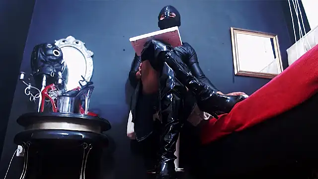 Mistress dominick online show from March 13, 2025, 10:43 pm