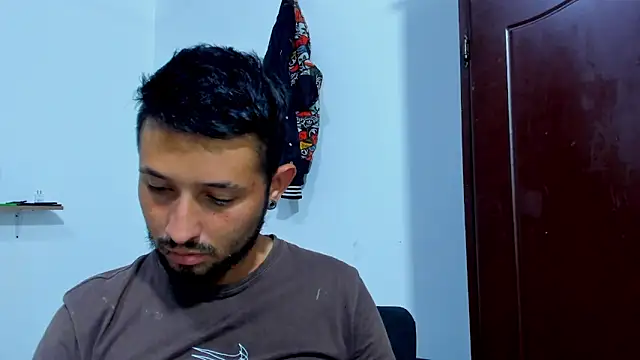 Snapshot of Bad_Couple_1 chatting on October 28, 2025, 12:44 am Bad Couple 1 online show from October 28, 2025, 12:44 am