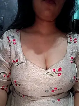 Snapshot of Kavita_ji chatting on April 15, 2026, 3:34 am Kavita ji online show from April 15, 2026, 3:34 am