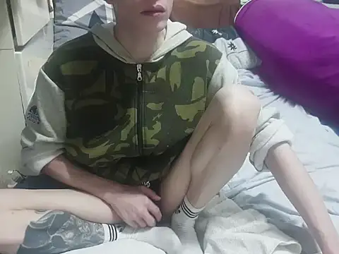 Snapshot of JJjing chatting on December 3, 2025, 12:15 pm JJjing online show from December 3, 2025, 12:15 pm