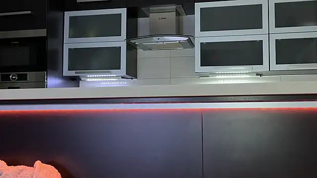 Missy baby online show from December 2, 2025, 7:15 pm