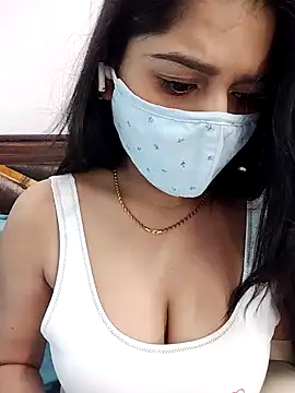 Snapshot of Gloie4u chatting on March 17, 2025, 12:04 pm Gloie4u online show from March 17, 2025, 12:04 pm