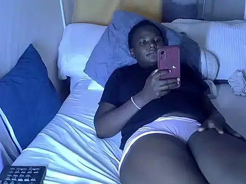 Snapshot of Sweetreena chatting on April 6, 2026, 5:14 pm Sweetreena online show from April 6, 2026, 5:14 pm