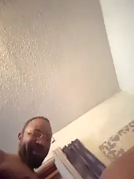 Snapshot of thepiper chatting on January 18, 2026, 6:39 am thepiper online show from January 18, 2026, 6:39 am