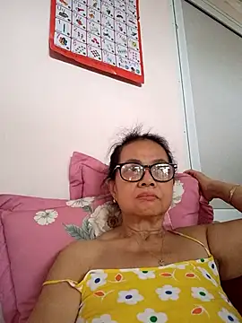 Snapshot of Hotestlove chatting on September 14, 2025, 10:15 am Hotestlove online show from September 14, 2025, 10:15 am