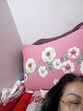 Snapshot of Hotestlove chatting on March 22, 2025, 10:26 pm Hotestlove online show from March 22, 2025, 10:26 pm