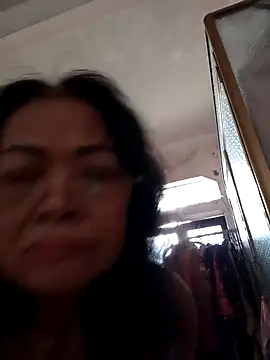 Snapshot of Hotestlove chatting on March 17, 2025, 5:34 am Hotestlove online show from March 17, 2025, 5:34 am