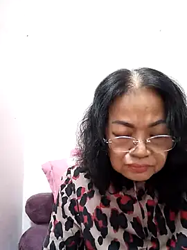 Snapshot of Hotestlove chatting on March 18, 2025, 3:02 am Hotestlove online show from March 18, 2025, 3:02 am