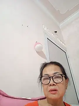 Hotestlove online show from May 23, 2026, 10:25 am