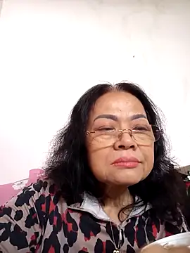 Snapshot of Hotestlove chatting on March 18, 2025, 6:17 am Hotestlove online show from March 18, 2025, 6:17 am