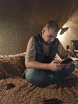 Foxyshaved online show from October 21, 2025, 1:49 am