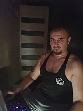 Foxyshaved online show from October 31, 2025, 3:47 am