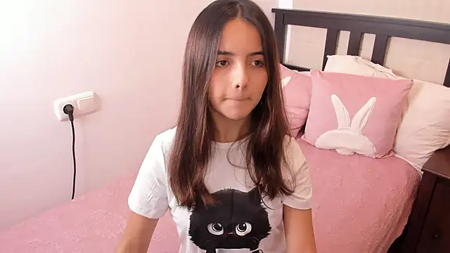 Snapshot of Raychell_Black chatting on February 10, 2025, 4:25 pm Raychell Black online show from February 10, 2025, 4:25 pm
