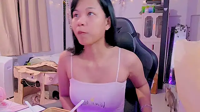 Kana G online show from March 11, 2025, 3:56 pm