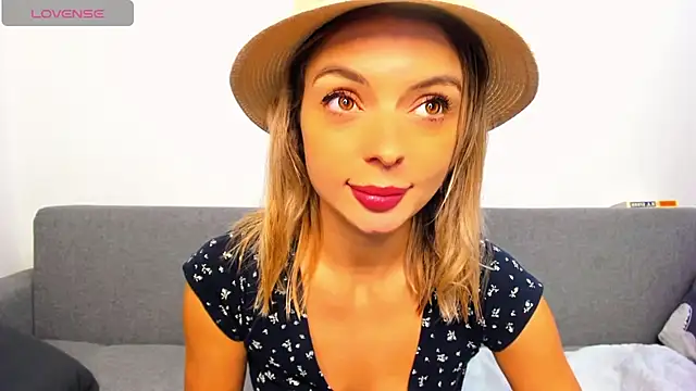 Snapshot of _ellen_meow_ chatting on November 9, 2025, 10:03 pm ellen meow online show from November 9, 2025, 10:03 pm