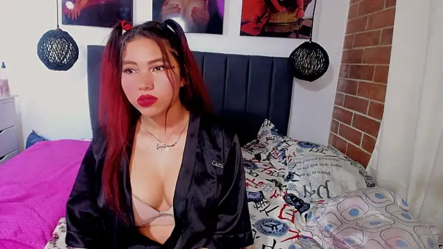 kyliejenner hot online show from March 4, 2025, 2:49 am