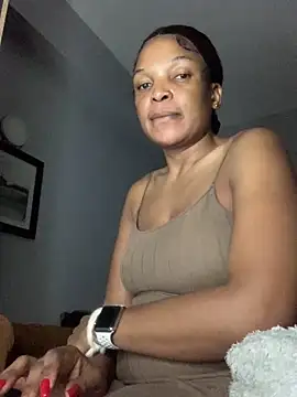 Snapshot of slimcateee chatting on March 6, 2025, 4:38 pm slimcateee online show from March 6, 2025, 4:38 pm