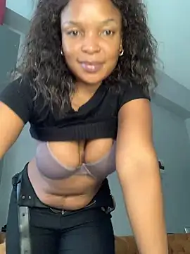Snapshot of slimcateee chatting on March 11, 2025, 10:40 am slimcateee online show from March 11, 2025, 10:40 am