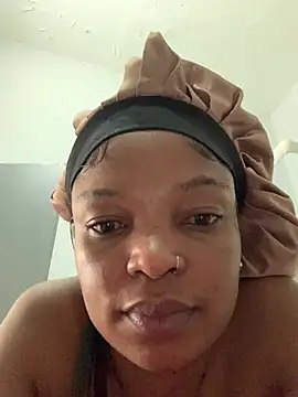 Snapshot of slimcateee chatting on March 5, 2025, 6:23 am slimcateee online show from March 5, 2025, 6:23 am