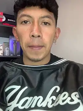 Snapshot of Chocolatito26 chatting on February 21, 2025, 1:22 pm Chocolatito26 online show from February 21, 2025, 1:22 pm