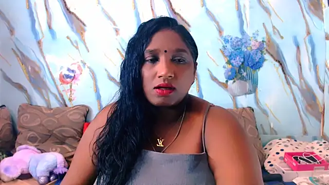 Snapshot of Indian_tracy chatting on April 15, 2026, 7:58 am Indian tracy online show from April 15, 2026, 7:58 am