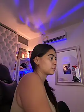 ZarahEvans online show from November 11, 2025, 7:30 pm