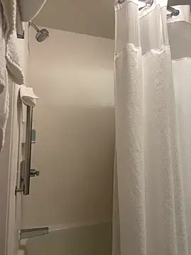 Snapshot of RoodoggXL chatting on February 17, 2025, 7:23 pm RoodoggXL online show from February 17, 2025, 7:23 pm