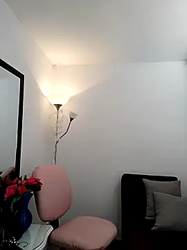 valeriahunter1 online show from October 19, 2025, 9:06 pm