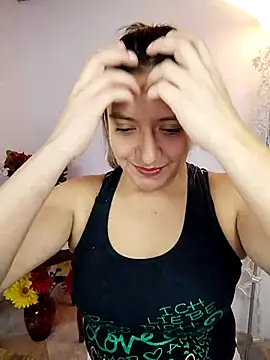 Snapshot of valeriahunter1 chatting on May 10, 2026, 10:22 pm valeriahunter1 online show from May 10, 2026, 10:22 pm