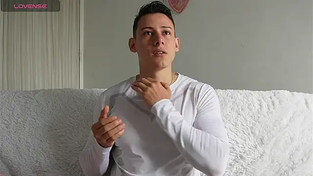 Muscle King Cum online show from March 31, 2026, 3:03 pm