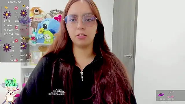 Valery7rose  online show from May 21, 2026, 4:59 pm