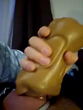 Snapshot of BananasNCream chatting on December 30, 2024, 3:23 pm BananasNCream online show from December 30, 2024, 3:23 pm